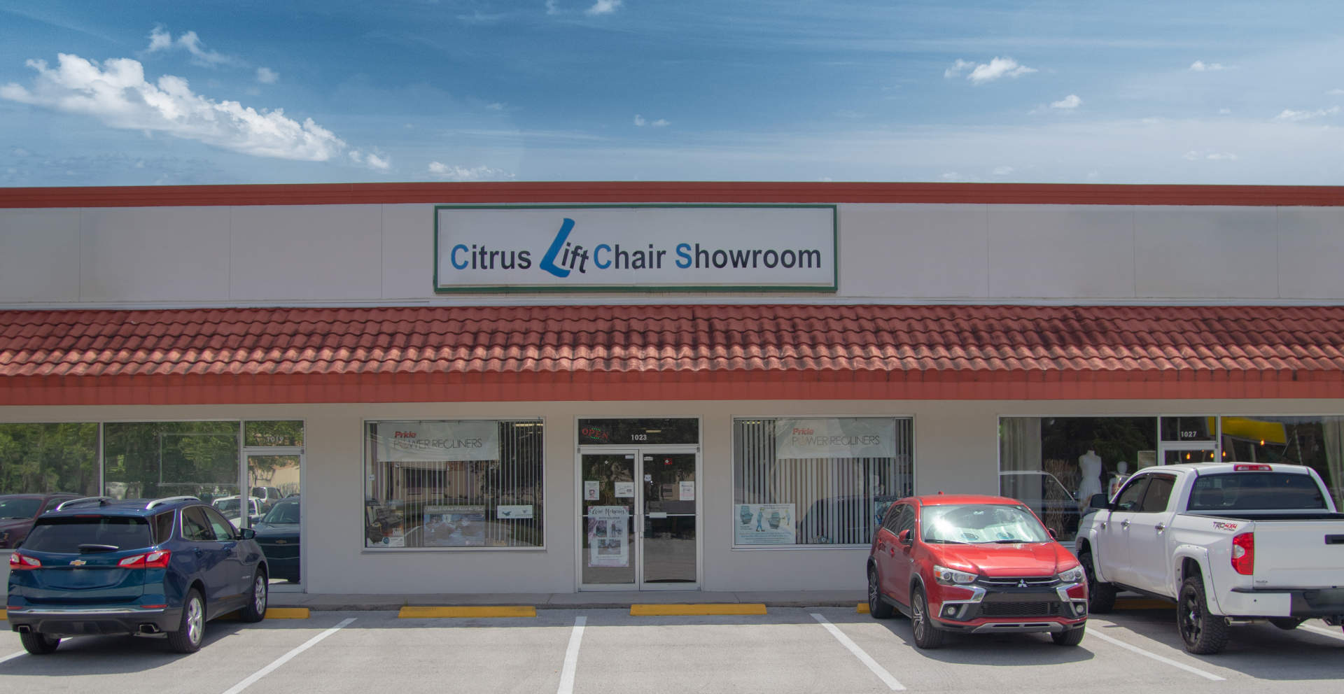 The store front of the Citrus Lift Chair Showroom.