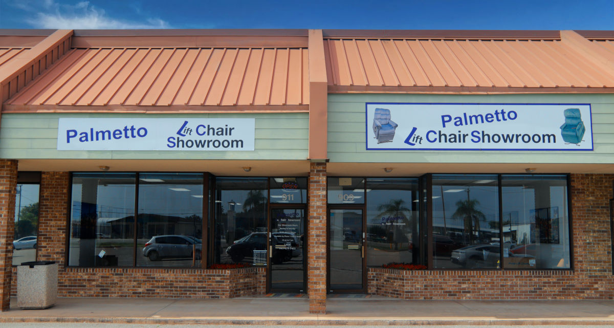 The store front of the Palmetto Lift Chair Showroom.